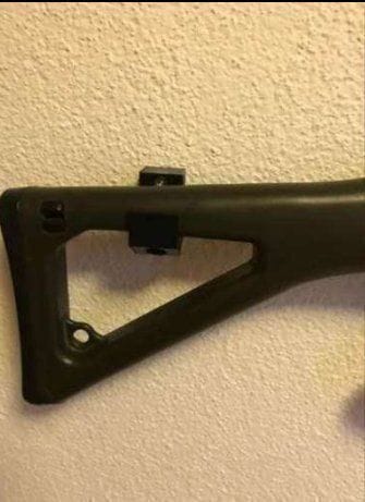 Sturmgewehr 90 Wandhalter (Waagrecht)