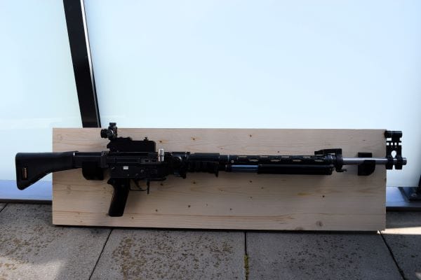 Sturmgewehr 57 Wandhalter Waagrecht 2