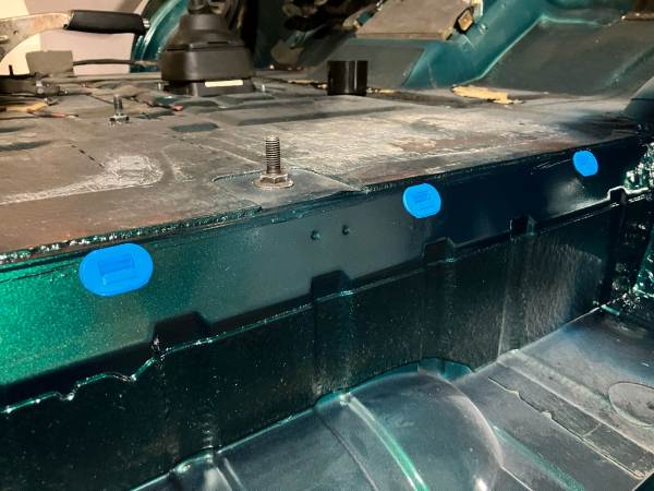 VW T4 Tülle für Trittstufeneinsatz – Bild 4